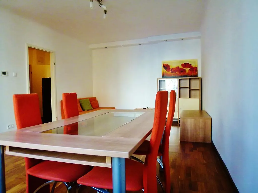 Strohgasse Apartment Vienna